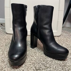 mix no 6 Black Women's platform boots size 9.5